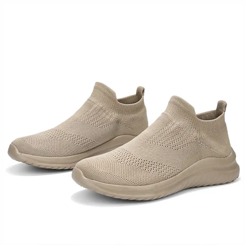 Beige Soft New Novelty Tennis  - đánh giá và giá Vintage Collectible Stores