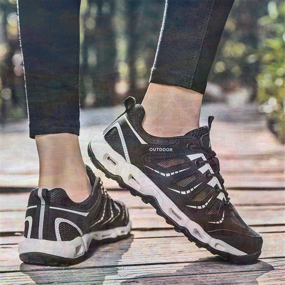 Sumer Round Tip Silver Sneaker - đánh giá và giá Small Vintage Collectible Items