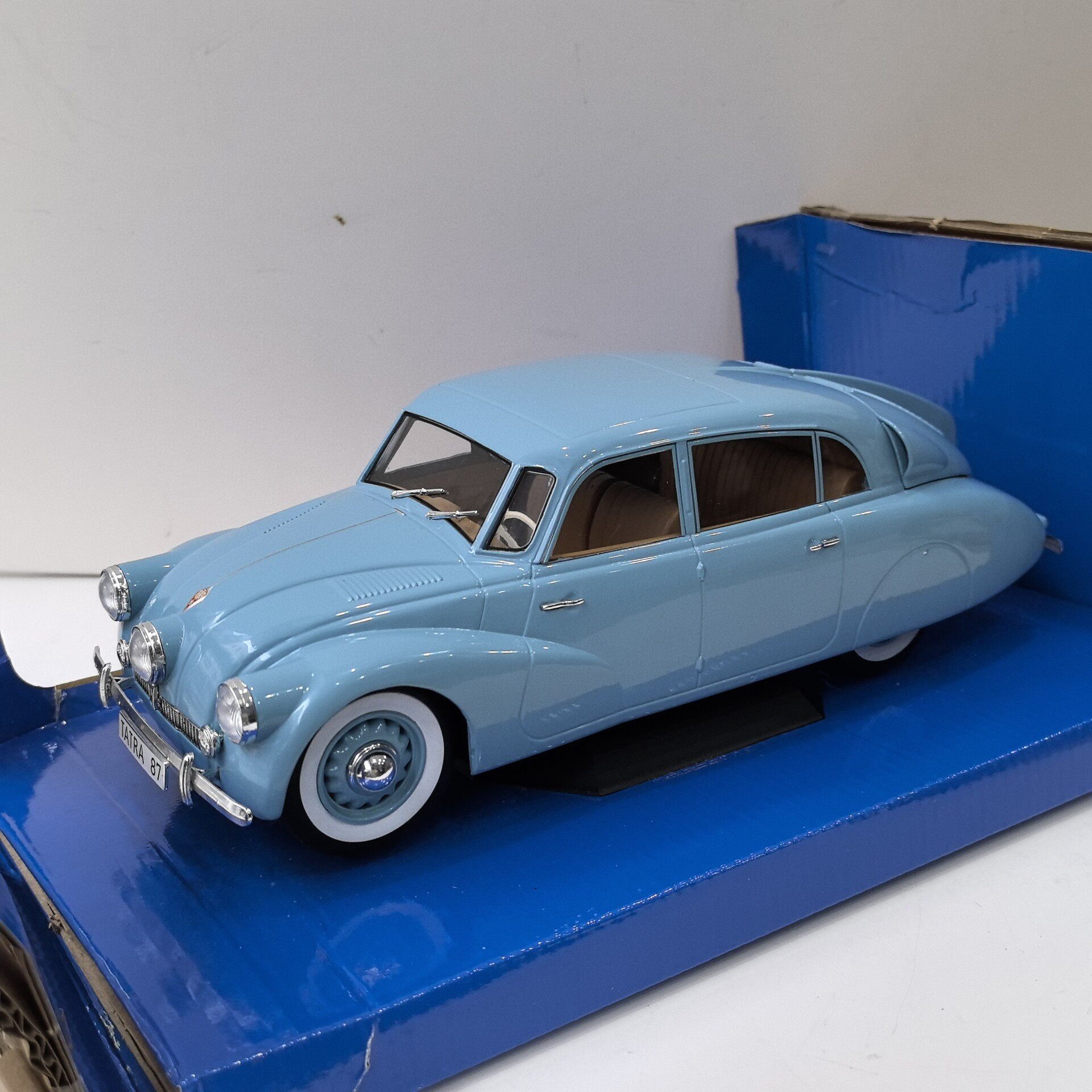 MCG Diecast 1/18 Scale TATRA 8 - đánh giá và giá Vintage Collectible Toy Cars