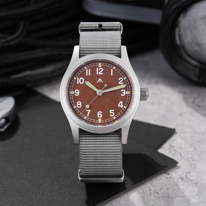 Militado ML12B Mens Watch VH31 - đánh giá và giá Vintage Watch Crystal